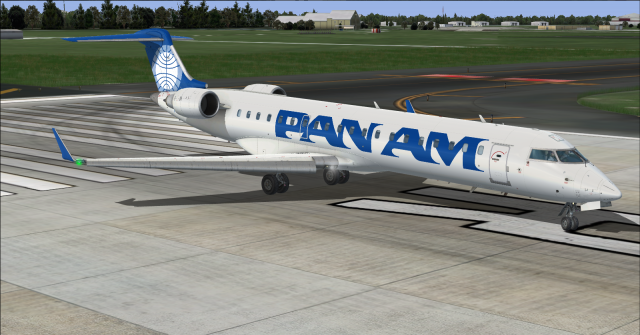 CRJ 700 Pan Am on RWY