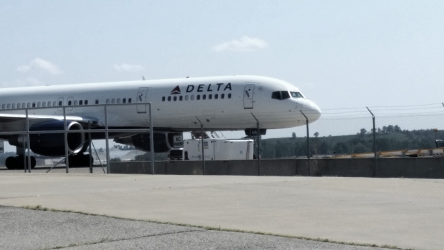 Delta 757