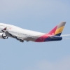 Asiana Airlines 747-400 Departing LAX