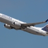 United 737-800 Departing LAX