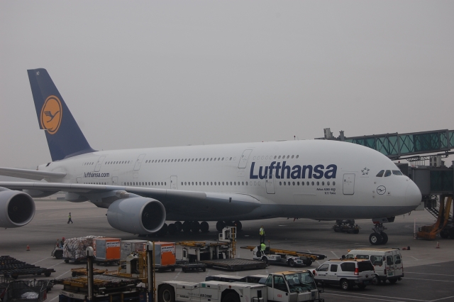 Lufthansa A380-800 @ ZBAA