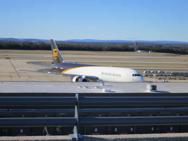 UPS 767 at KIAD