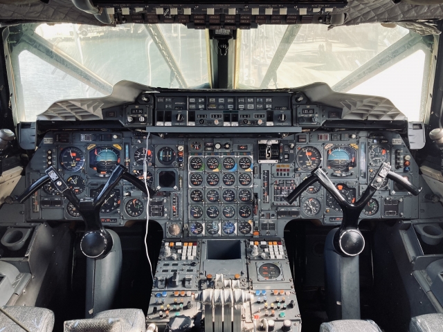 Concorde G-BOAD cockpit