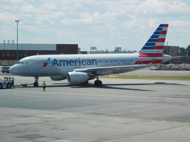 American Airbus A319